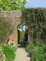 ���� � ����� ������: Sissingherst, ����� 6.����